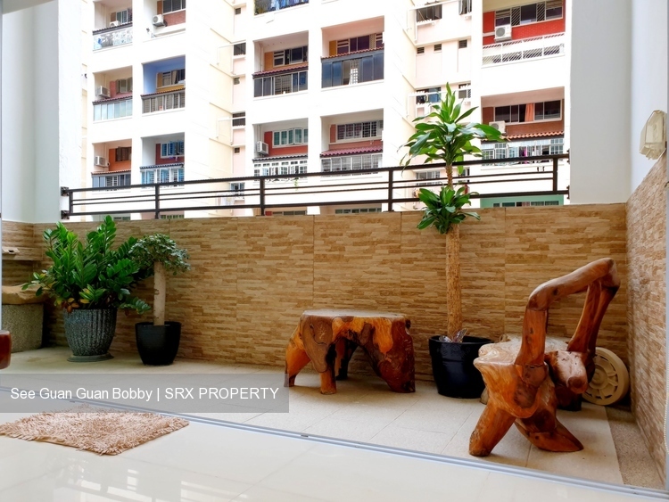 Blk 323 Jurong East Street 31 (Jurong East), HDB Executive #204484931